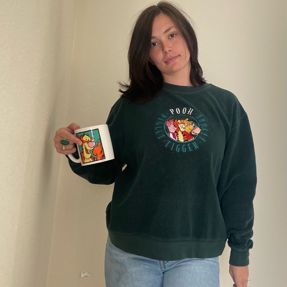 Vintage Disney’s Winnie the Pooh Crewneck - Picture 5 of 5